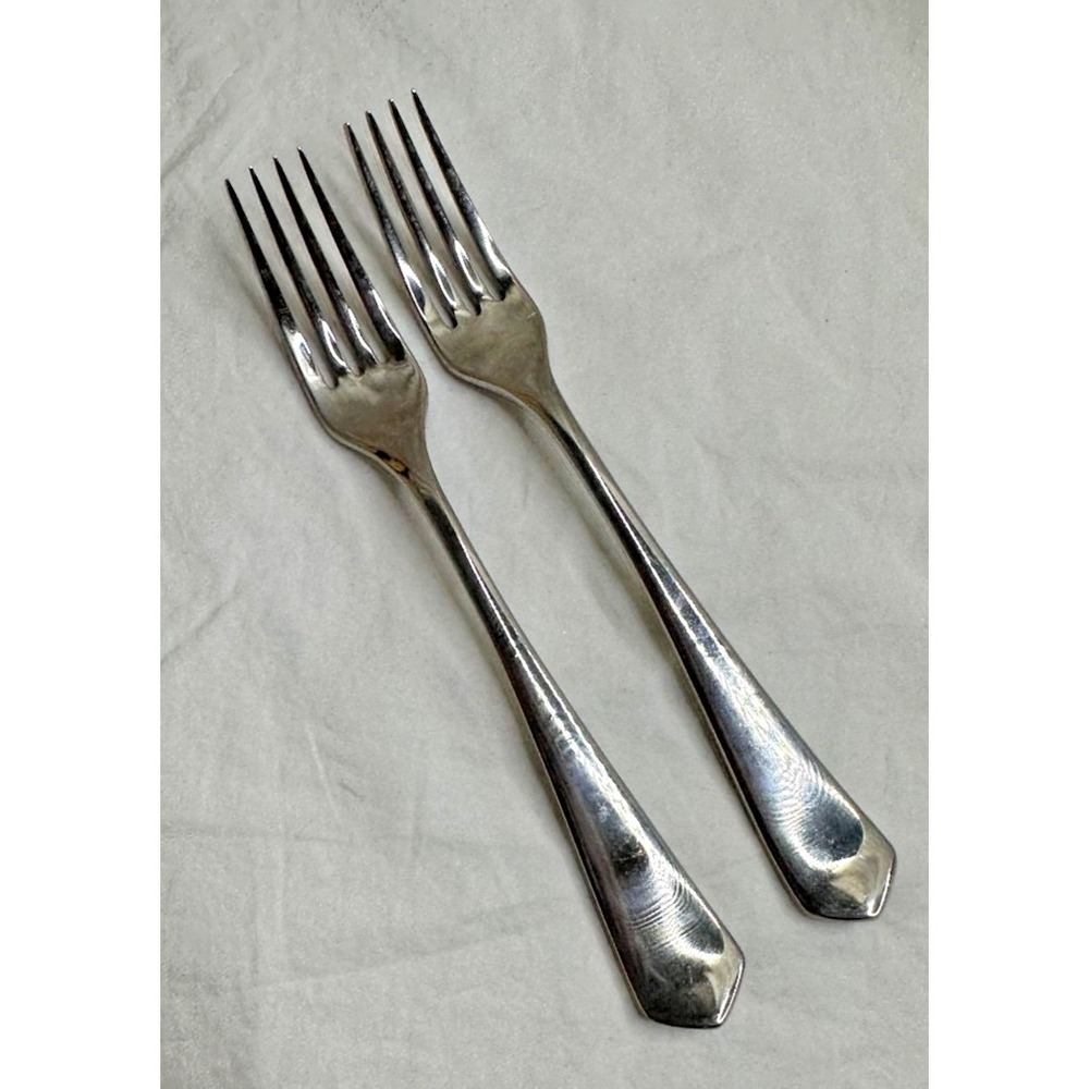 Robert Welch Westbury Bright Stainless Flatware Silverware 2 Dinner Forks 8"